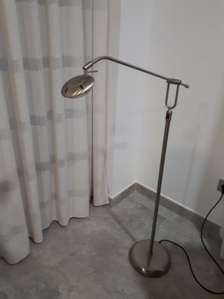 Lámpara de pie led