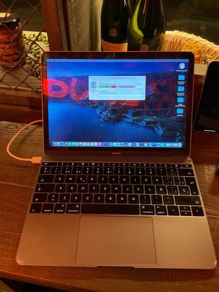 Macbook