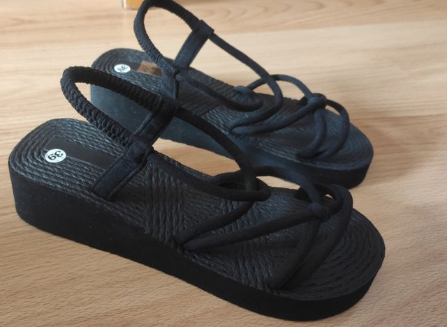 Sandalias nuevas