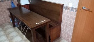 Panche in legno con tavolo