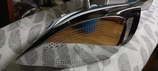 Plancha de vapor Black+Decker