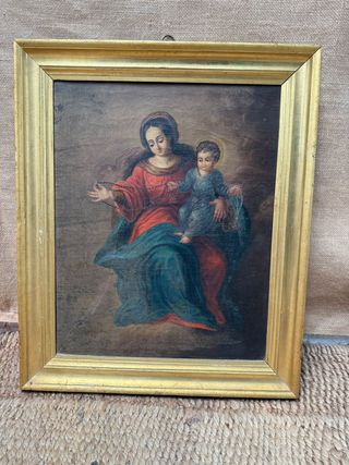 Virgen del Rosario con Niño y marco dorado en oro