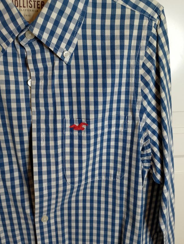 Camisa Hollister cuadros azul marino.
