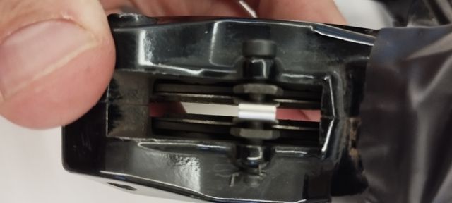 Sram g2 re de 4 pistones con discos