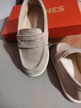 Mocasines beige talla 25 chuches 