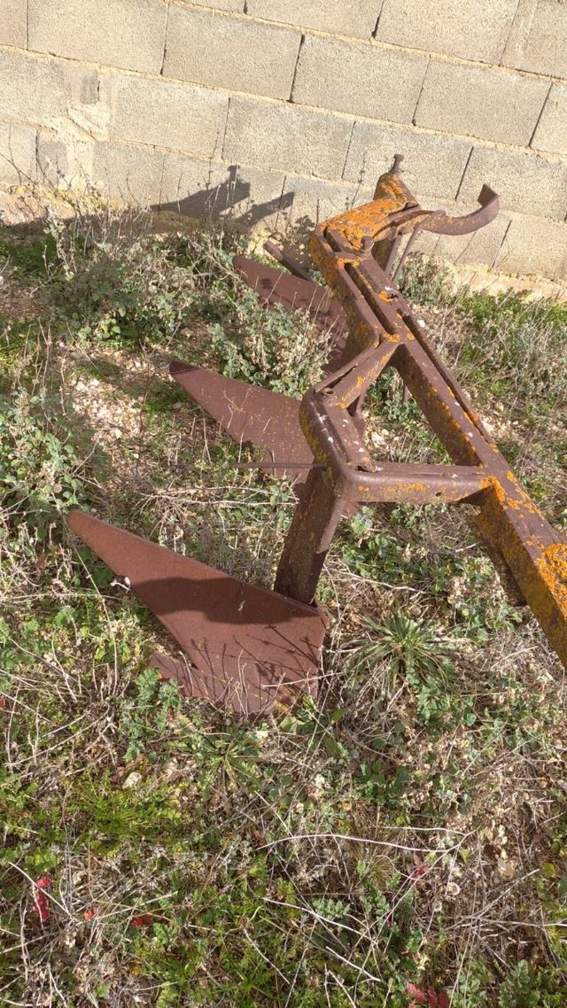 Arado antiguo herrero