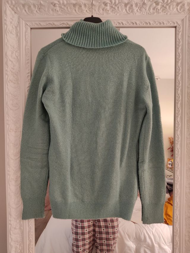 Jersey verde agua cuello alto purpurina