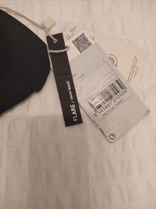 Pantalón Flare crop