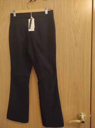 Pantalón Flare crop