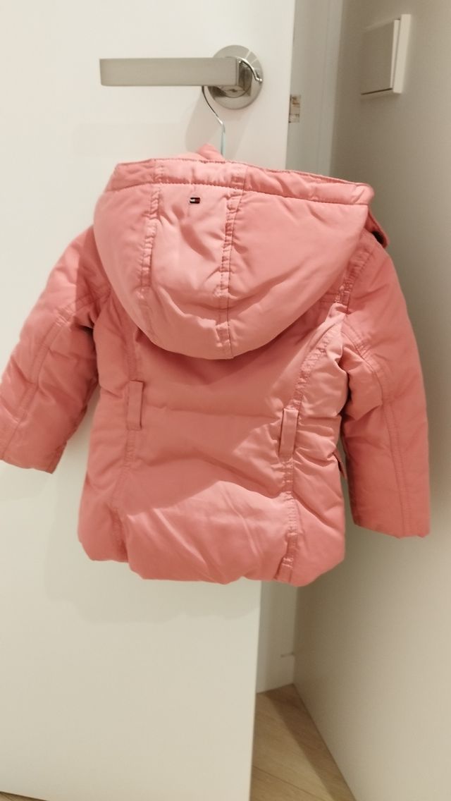 Abrigo niña color rosa  9-12 meses