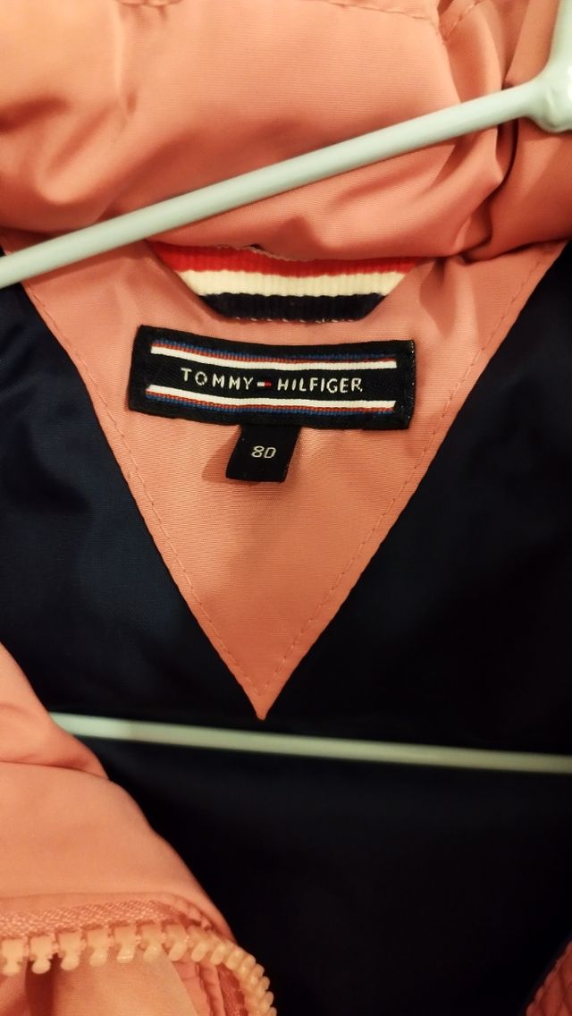 Abrigo niña color rosa  9-12 meses