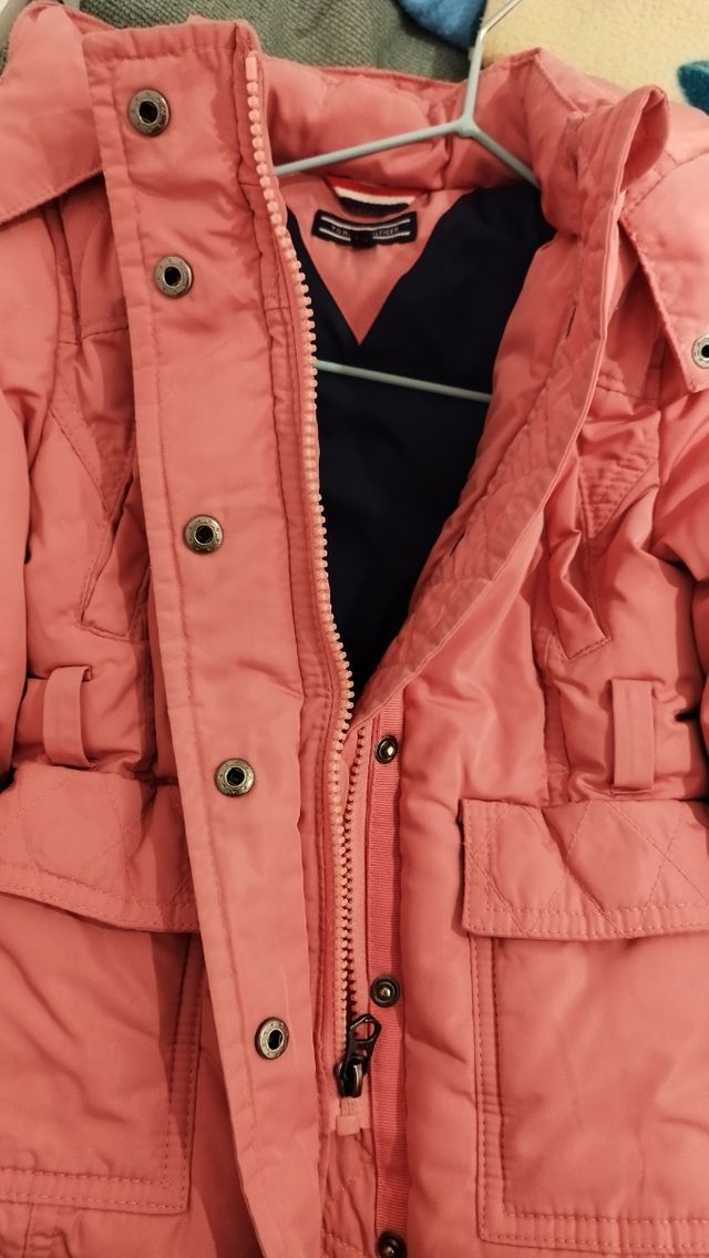 Abrigo niña color rosa  9-12 meses