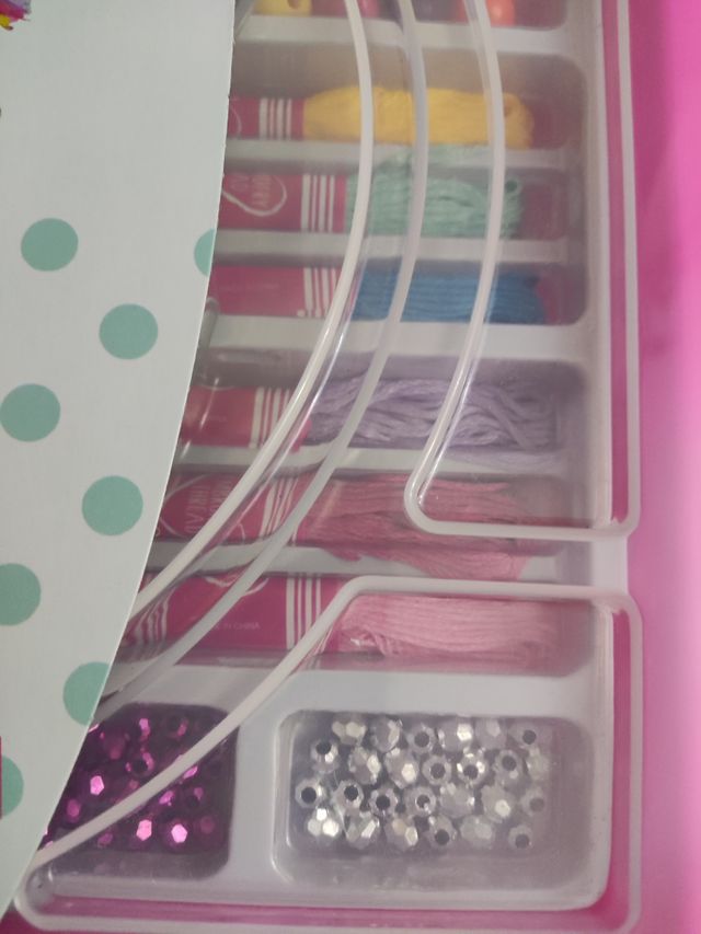 Supermaletin de pulseras nuevo