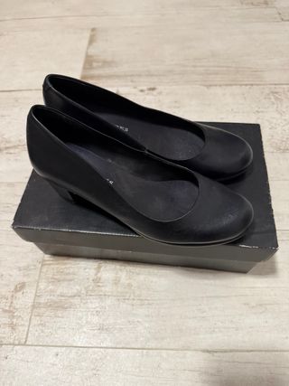 Zapatos piel tacon