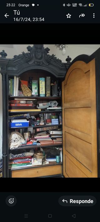 Armario  antiguo,estilo Isabelino.