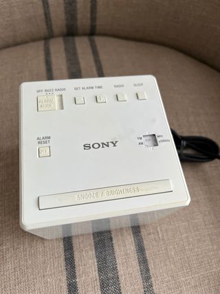 Radio despertador SONY