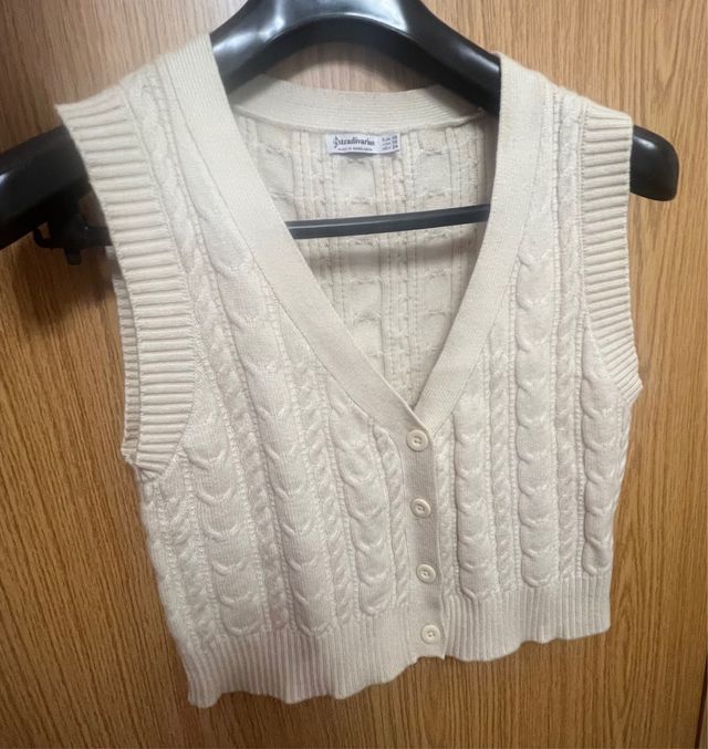Chaleco punto con botones