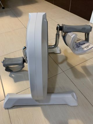 Bicicleta estatica de piernas y brazos