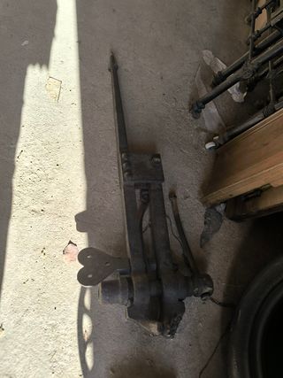 Tornillo de fragua gato antiguo