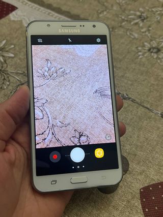 Samsung Galaxy J7 16GB + SD card