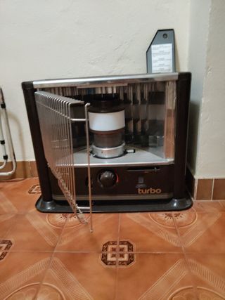 Estufa de keroseno electrónica.