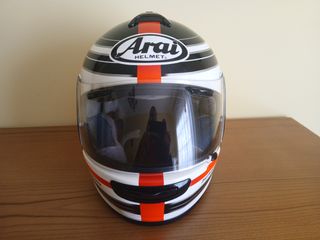 Capacete Arai Chaser-V Launch
