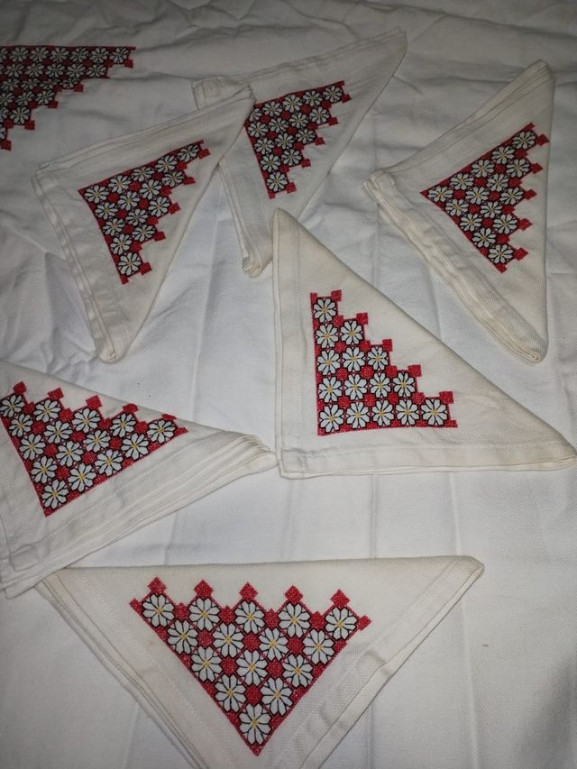 MANTELERÍA HECHA A MANO