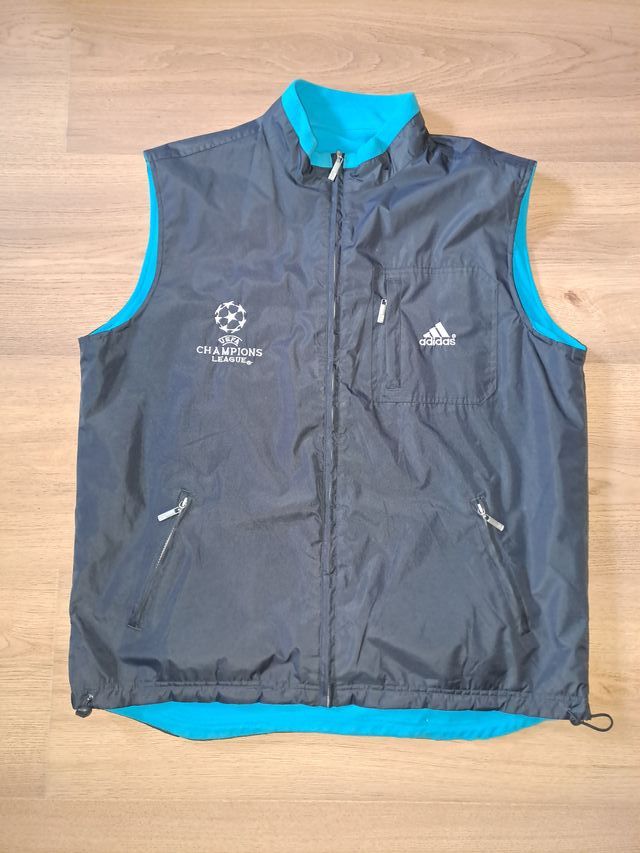 chaleco Adidas reversible de segunda mano por 18 EUR en León en