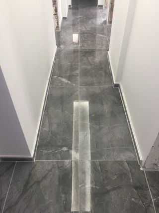 Alicatado de pared y suelo