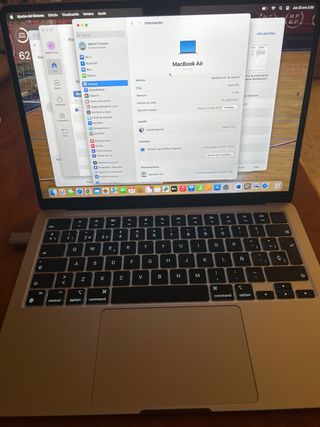 MacBook Air M2 