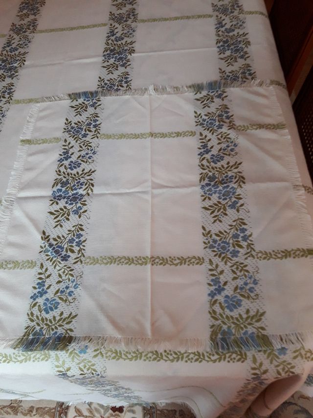 Mantelería estampada, El Corte Inglés