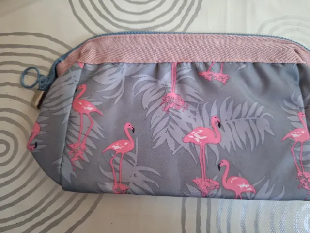 Neceser Estampado Flamencos y Hojas