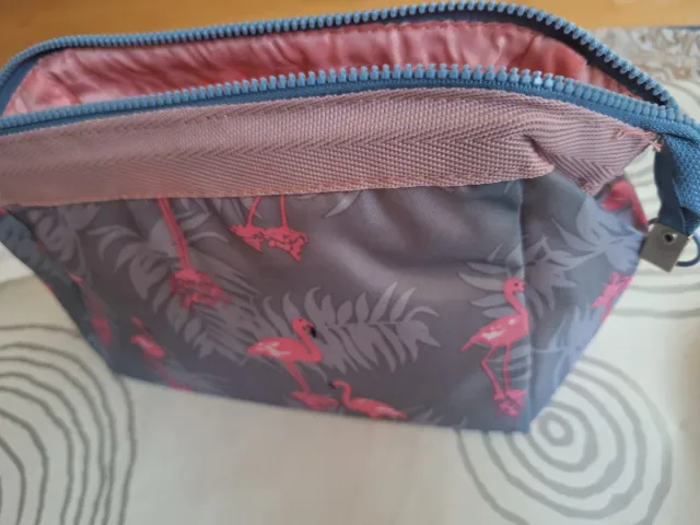 Neceser Estampado Flamencos y Hojas