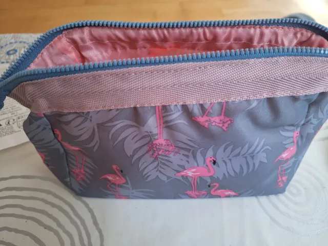 Neceser Estampado Flamencos y Hojas