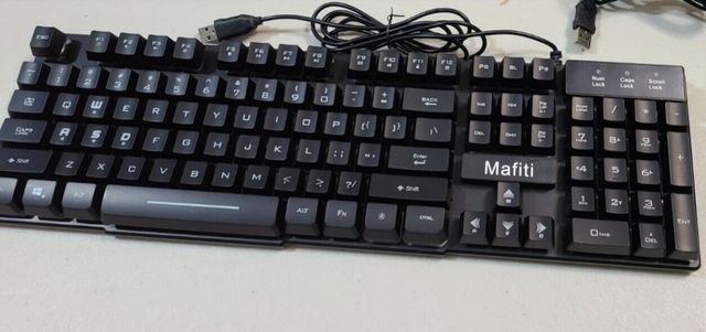 Teclado negro mecánico
