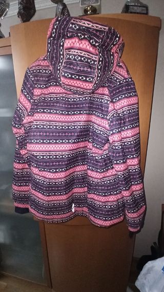Abrigo deportivo niña