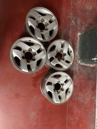 4 Llantas aluminio Hyundai Terracan