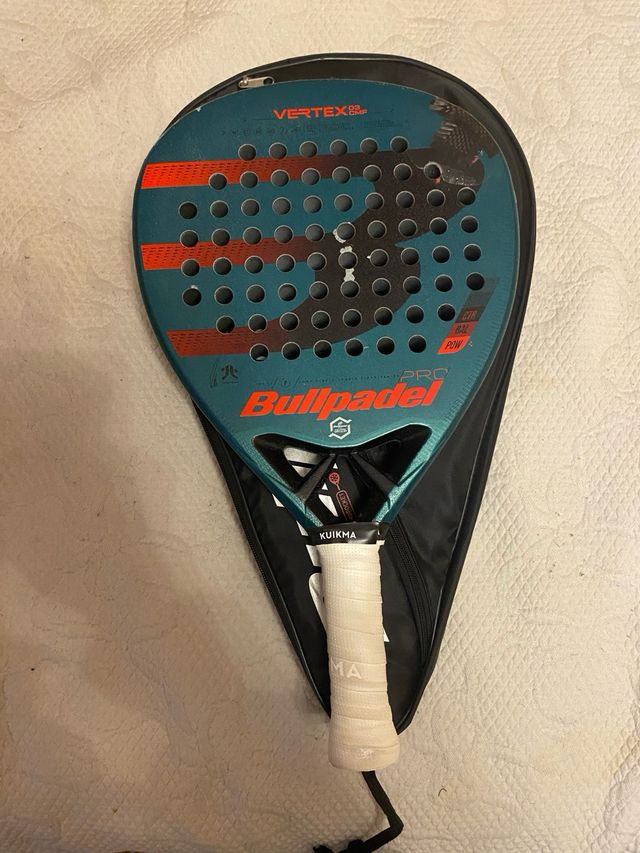 Pala de padel Bullpdel vertex comfort