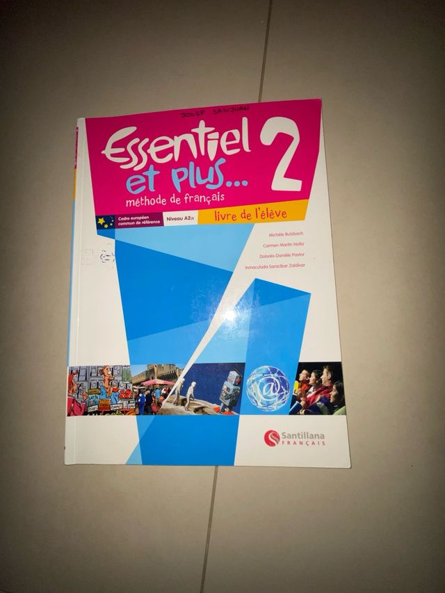 ESSENTIEL ET PLUS 2 LIVRE ÉLÈVE