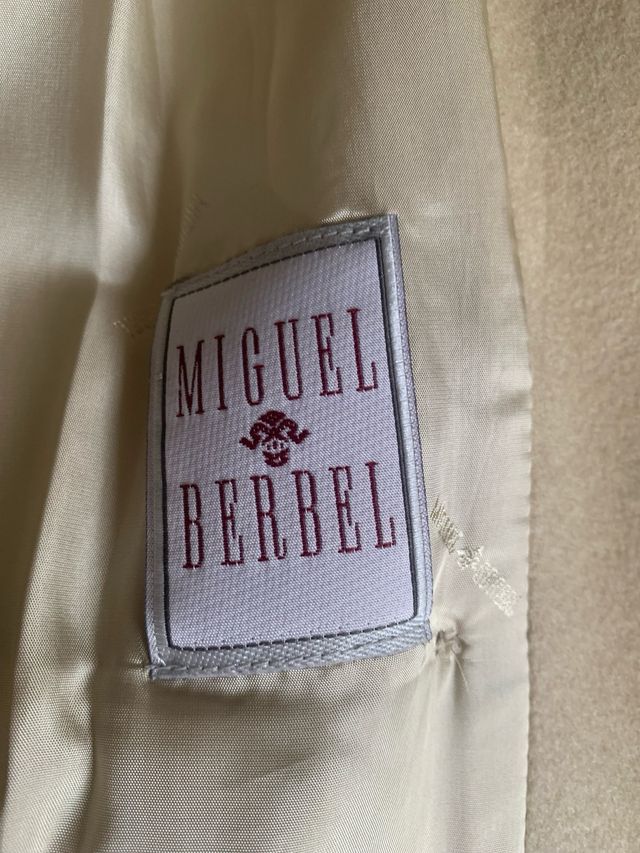 Abrigo Largo la unidad 120 euros