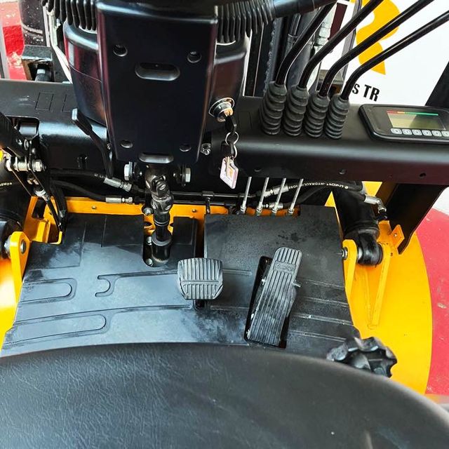 Carretilla Eléctrica - MB EFL302