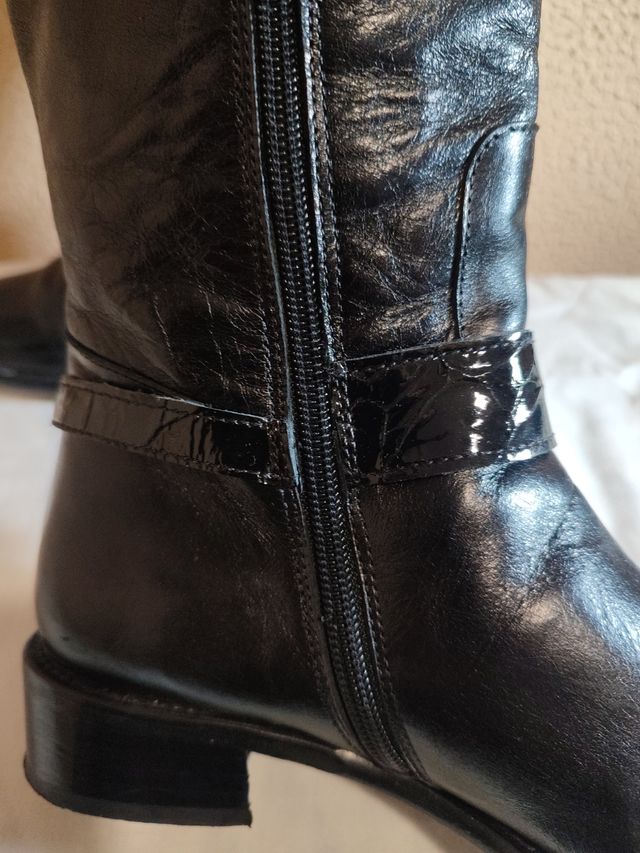 Botas de piel