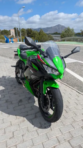 KAWASAKI NINJA 650 2024 — 6.500 km — COMO NUEVA