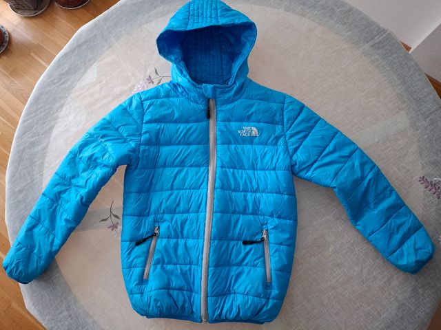 Anorak. Talla XS, o 16a.