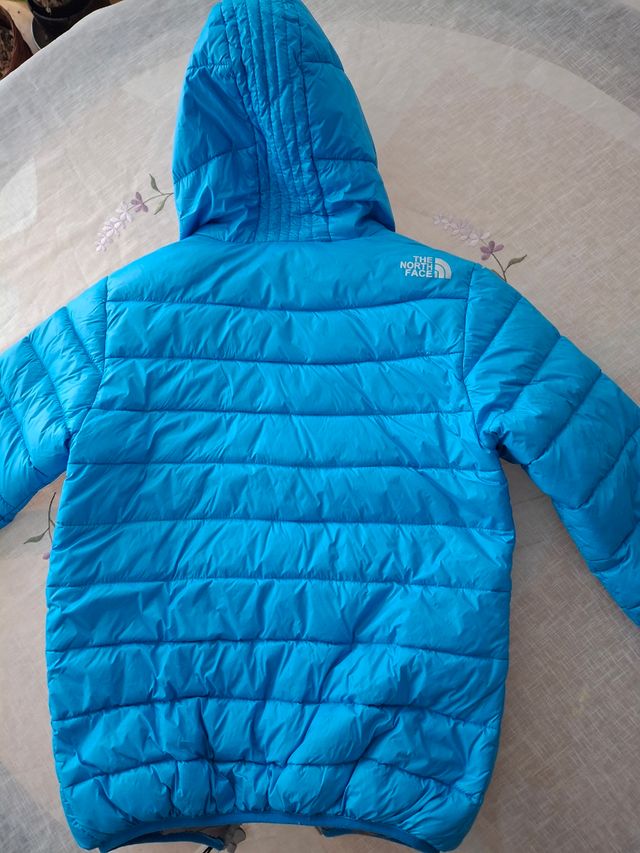 Anorak. Talla XS, o 16a.