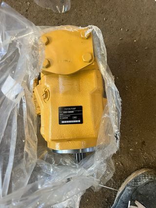 Bomba hidraulica Retroexcavadora CAT 414E