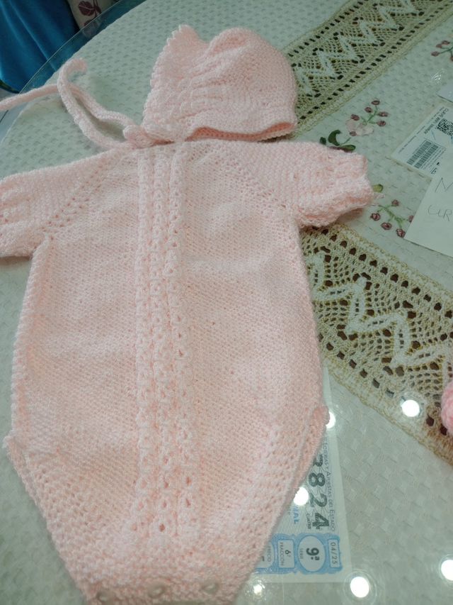 Toca bebe y ropita echa a mano