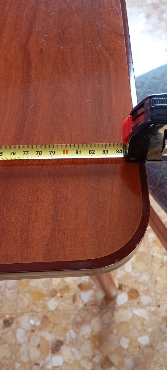 Mesa y sillas comedor