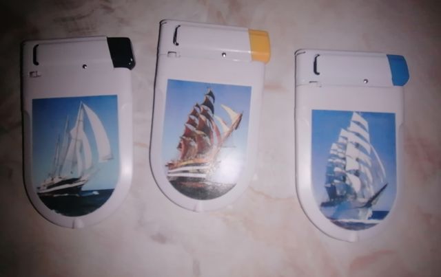 Caja 24 mecheros nuevos