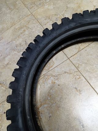 Neumático de moto 